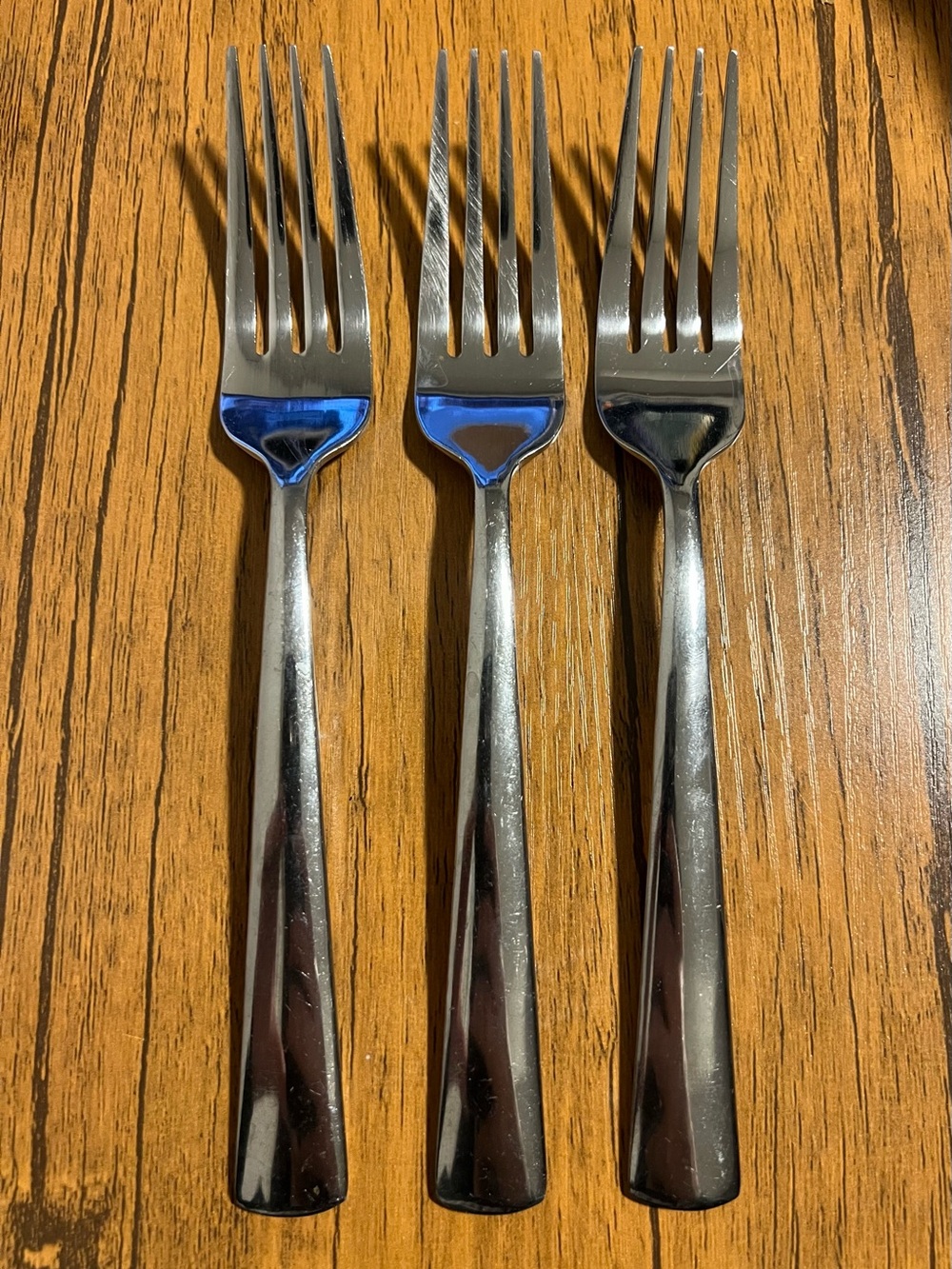 Oneida Stainless Flatware Lot - 2 Serving Spoons 3 Soup Spoons, 3 Salad Forks - Picture 4 of 5